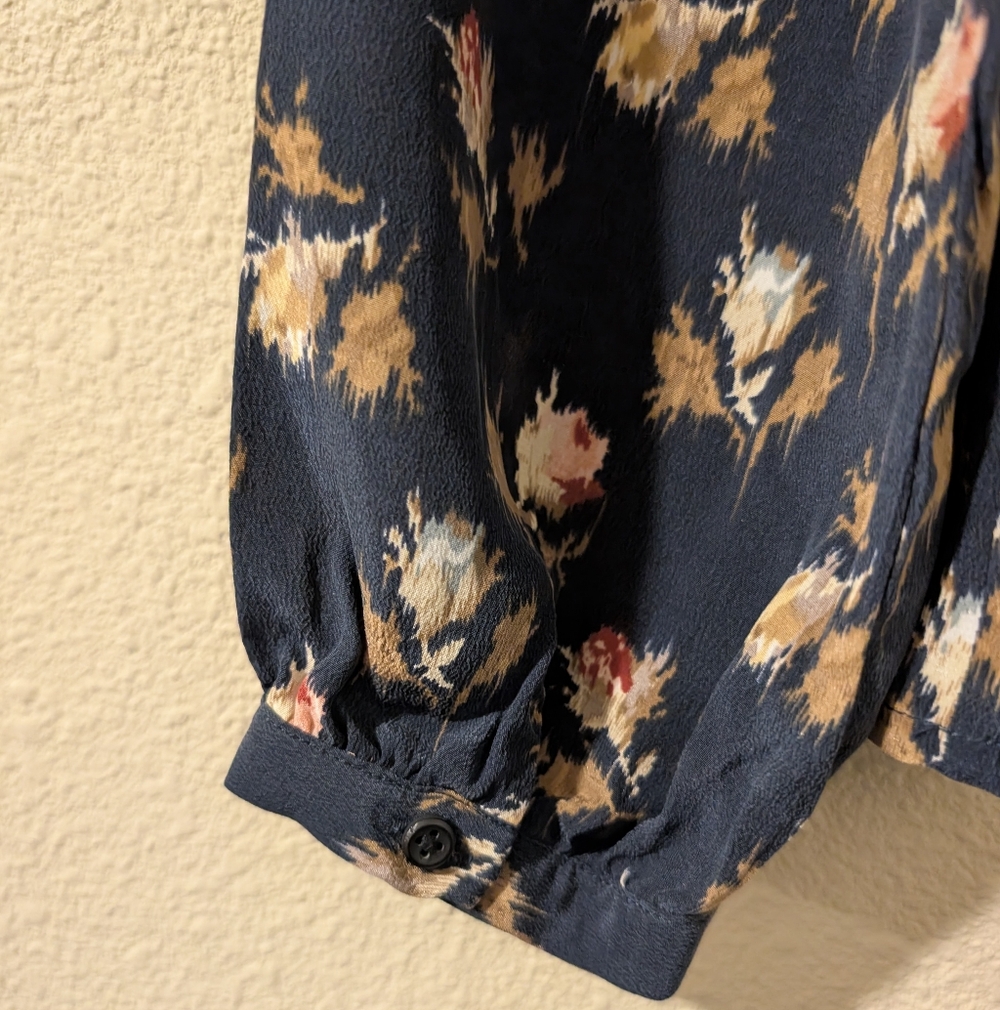 Pendleton Size Medium 100% Silk Floral Print Long Sleeve Women's Top - Picture 8 of 8